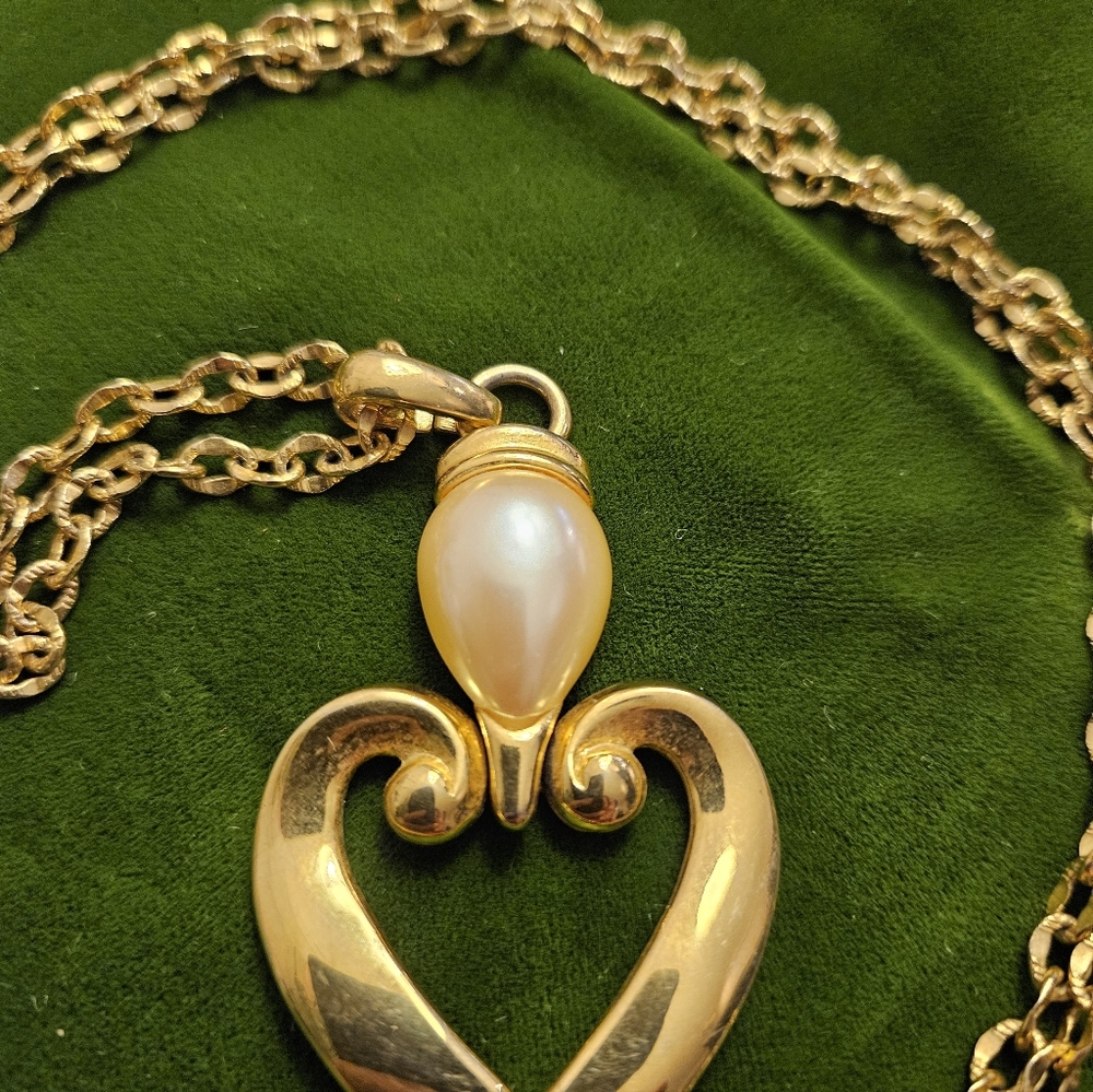 Vintage Premier Designs Gold-tone Heart Pearl Pendant 29" Necklace Earrings Set - Picture 4 of 6